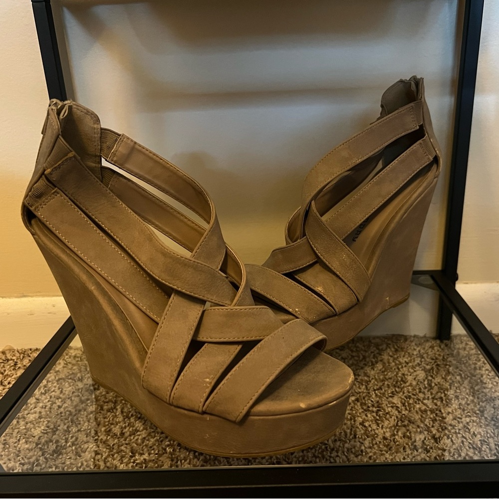 Tan wedges